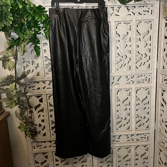 NIA COQUETTISH PREMIUM FAUX QUALITY BLACK LEATHER WIDE LEG FANCY PANTS - Picture 5 of 10